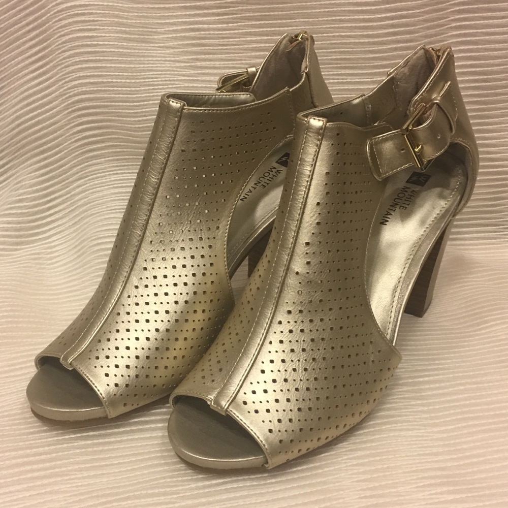 White Mountain Women's Dreamy Heeled Sandal sz9.5